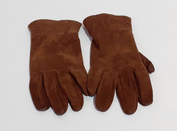 Fendi Gloves |