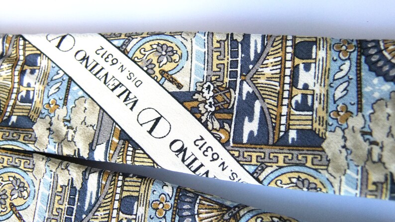 valentino tie