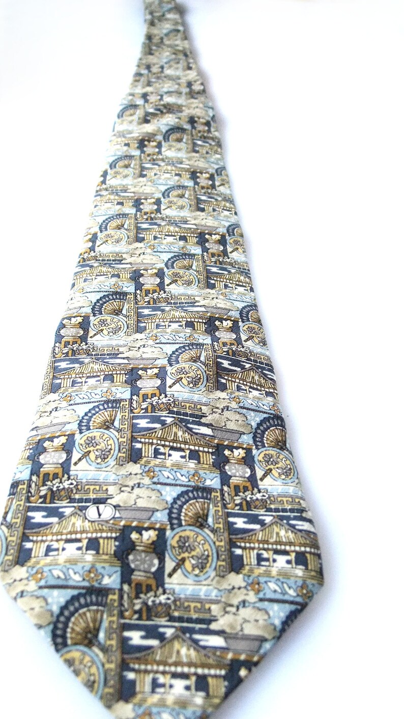 valentino tie
