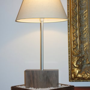 Table lamp