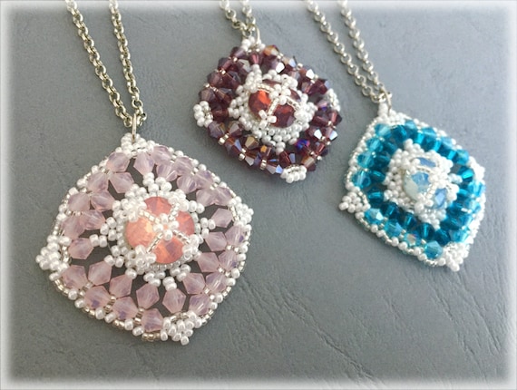 MatRivoli pendants beading TUTORIAL