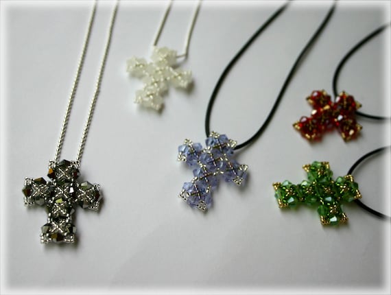 Cross pendant beading TUTORIAL