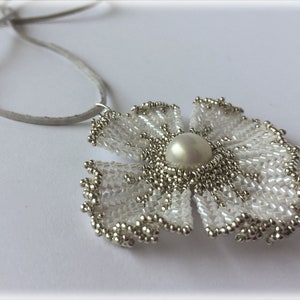 PoppyFlower pendant beading TUTORIAL