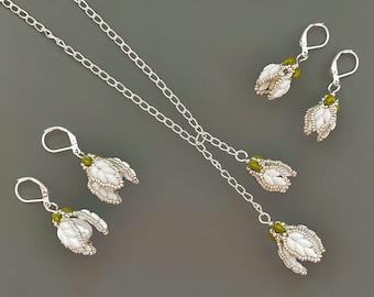 SnowDrop flowers in 2 sizes beading TUTORIAL