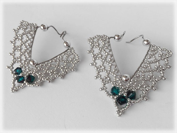 TheoDora earrings beading TUTORIAL