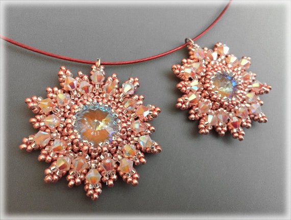 FrosenFlower pendant beading TUTORIAL