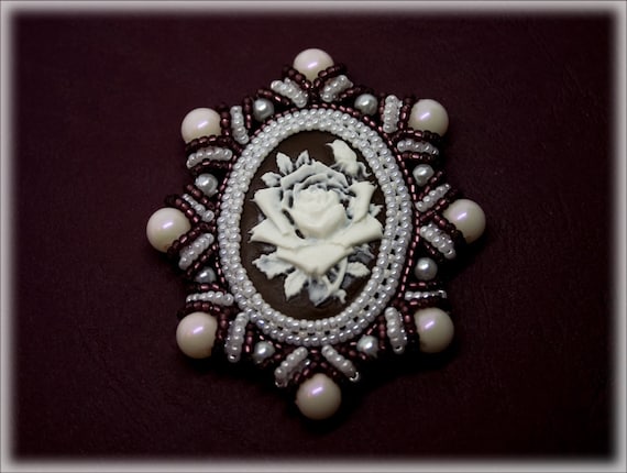 Cameoza pendant or brooch beading TUTORIAL