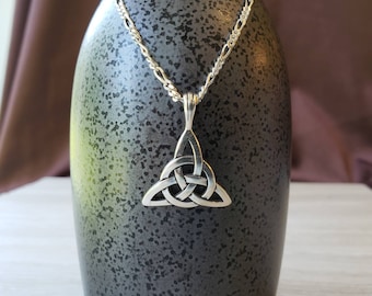 Celtic knot Triangle Pendant Necklace, Trinity Knot, Lovers Knot, Triquetra, Circle of Life, Gift For Girlfriend or Boyfriend