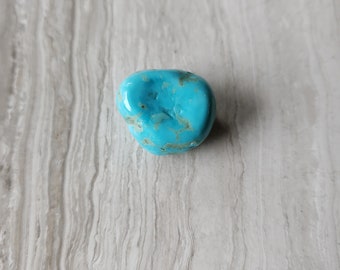 7.34 g Genuine Arizona Turquoise, Kingman Turquoise Tumbled Stone