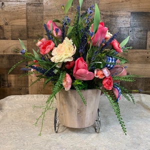 Spring Floral Arrangement-Floral Tricycle Arrangement-Mothers Day Gift-Floral Centerpiece-Pink and Blue Floral Arrangement Bild 4