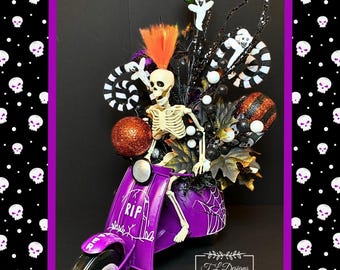 Halloween Centerpiece-Halloween Decoration-Halloween Decor-Skeleton Decor-Halloween Floral Arrangement