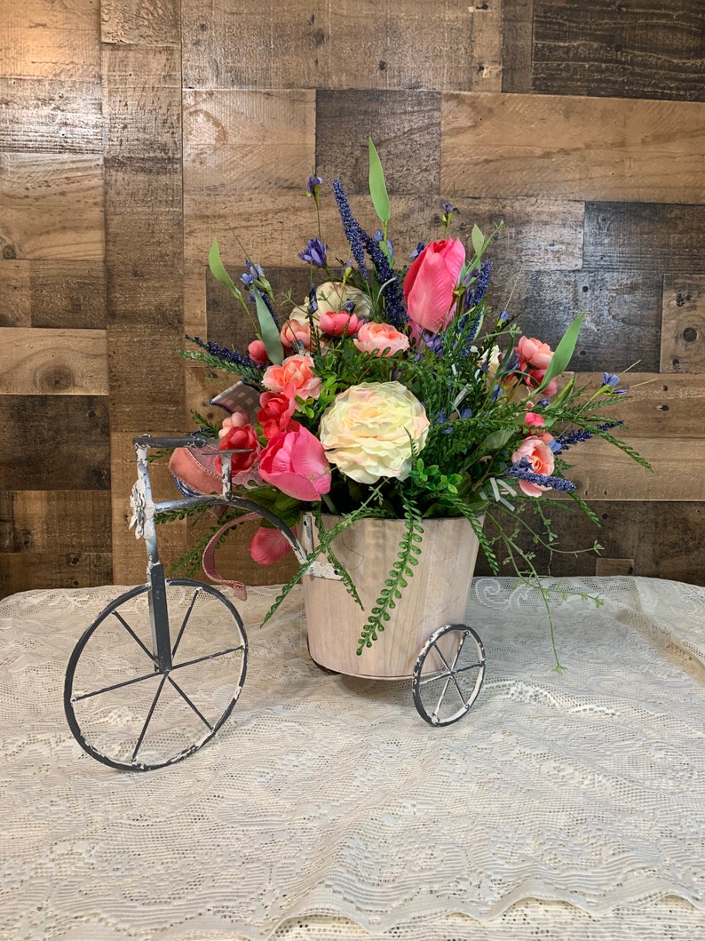 Spring Floral Arrangement-Floral Tricycle Arrangement-Mothers Day Gift-Floral Centerpiece-Pink and Blue Floral Arrangement Bild 7