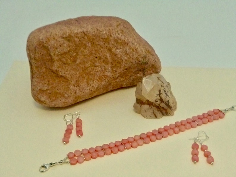 Pink coin bracelet in sea bamboo with sterling silver.