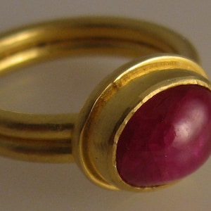 22K gold ring 4.24 carat ruby size 6.0