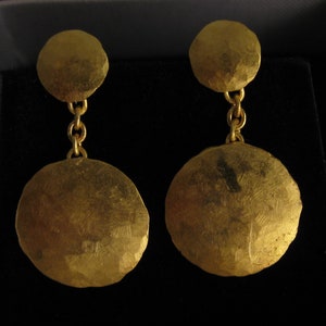 22K hammered discs earrings with post