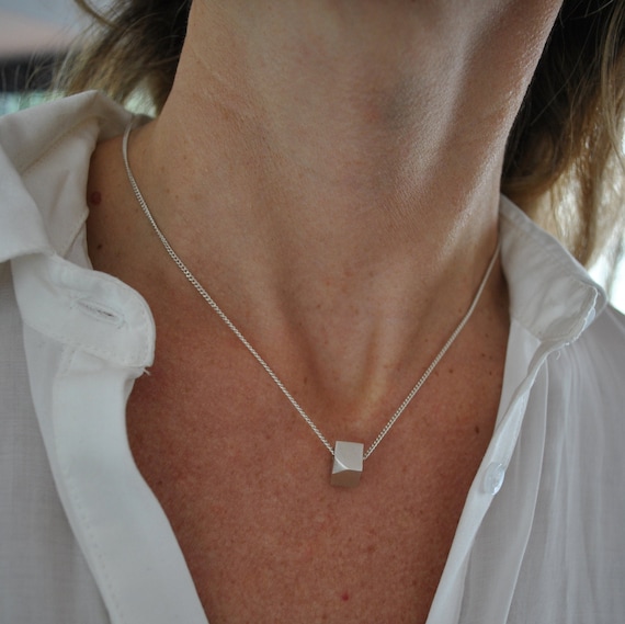 Contemporary pendant necklace best sale