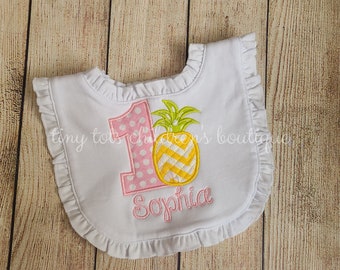 Personalized Birthday Bib, birthday Bib, Embroidered Bib, Girls Monogram Bib, 1st Birthday Bib, Cake Smash Bib, Pineapple, Girls birthday