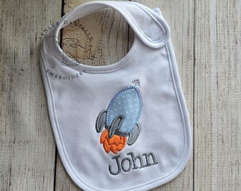 Personalized baby boy bib - Embroidered space rocket bib - Newborn - Custom baby shower gift - Monogrammed baby boy gift - Rocket