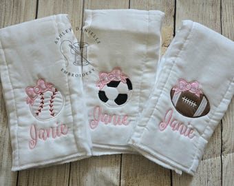 Set of 3 embroidered sports burp cloths - Girl personalized burp cloth set - Newborn - Baby shower gift - Monogrammed burp cloth - Soccer