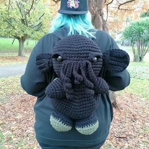 Crochet Cthulhu bag/backpack PDF PATTERN