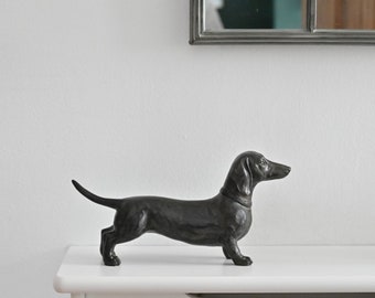 Adorno de perro salchicha de regalo, estatua de Doxie Daxie Dachs, adorno para el hogar, perro Wiener, resina coleccionable de estilo antiguo