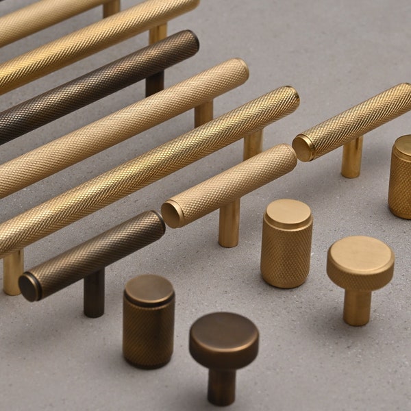 Manijas y pomos moleteados de latón macizo / Manijas para armarios de cocina con acabados modernos de latón satinado envejecido pulido de alta calidad