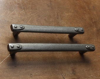 1 x Cast Iron Pull Handles - Cabinet Drawer Pulls Kitchen Dresser Cupboard Door Pulls Industrial French Factory Pulls Old Vintage Style