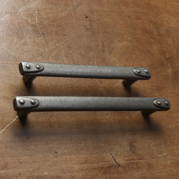 1 x Cast Iron Pull Handles - Cabinet Drawer Pulls Kitchen Dresser Cupboard Door Pulls Industrial French Factory Pulls Old Vintage Style