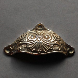 1 x Antique Style Celtic Victorian Solid Brass Scroll Drawer Pull ~ Rustic Vintage Handles Cabinet Kitchen Cupboard Door Knobs Cup Pull