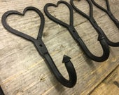 5 x Wrought Iron Love Heart Hooks - Wall Entryway Iron Rustic Metal Vintage Shabby Kitchen Bedroom Bathroom Coat Pegs Hooks CH23(x5)