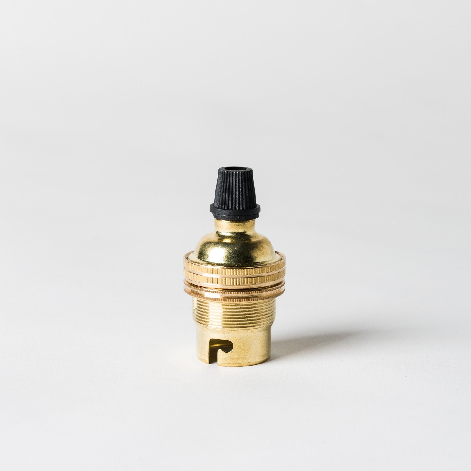 B22 Solide Antique Brass terre Pendentif porte-ampoule personnalisable Cord Grip B22 Solide Antique Brass terre Pendentif porte-ampoule personnalisable Cord Grip