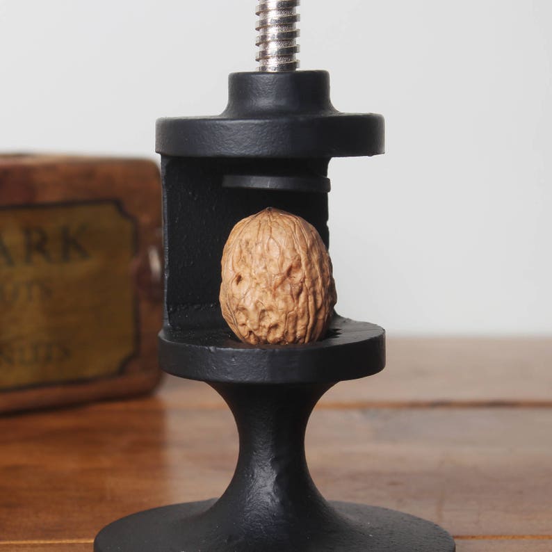 Cast Iron Nutcracker Solid Made Traditional Vintage Antique Style Heavy Nut Cracker Walnuts Large Nuts Black ROBERT WELCH RW90 image 6