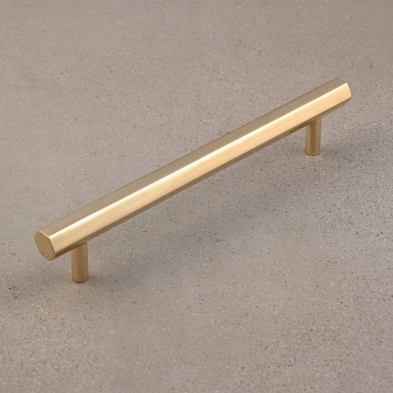 Tiradores y pomos hexagonales de latón macizo / Tiradores para armarios de cocina. Acabados modernos en latón pulido y satinado envejecido. Alta calidad. imagen 6