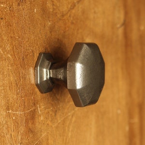 Octagonal Cast Iron Cupboard Handles & Knobs | Cabinet Drawer Door Kitchen Cup Bin Pulls Dresser Wardrobe Minimal Shaker Style Hardware