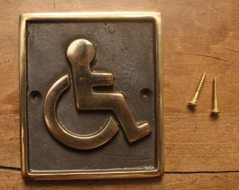 Plaque de porte de toilettes pour personnes handicapées en laiton massif - ancienne enseigne vintage victorienne en fonte de Loo pour personnes handicapées en fonte en relief ~ BS-04