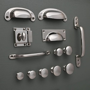 Nickel poliert Küchenschrank Knöpfe & Cup Pull Griffe | Kabinett Schublade klassische minimalistische englische Cottage Shaker Küchenstil Qualität