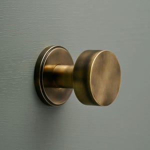 丸型真鍮製ドアノブ 画像 5