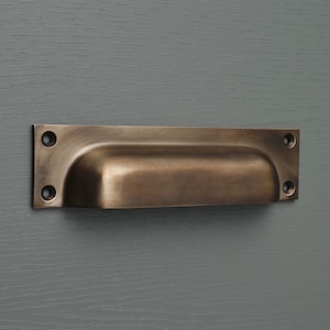 Aged Brass Cabinet Handles & Knobs | Solid Kitchen Cupboard Pulls ...