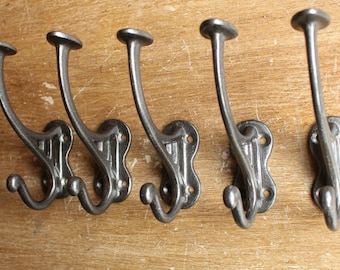 OLD VINTAGE ANTIQUE STYLE REPRODUCTION COAT HOOKS HANGING PEGS