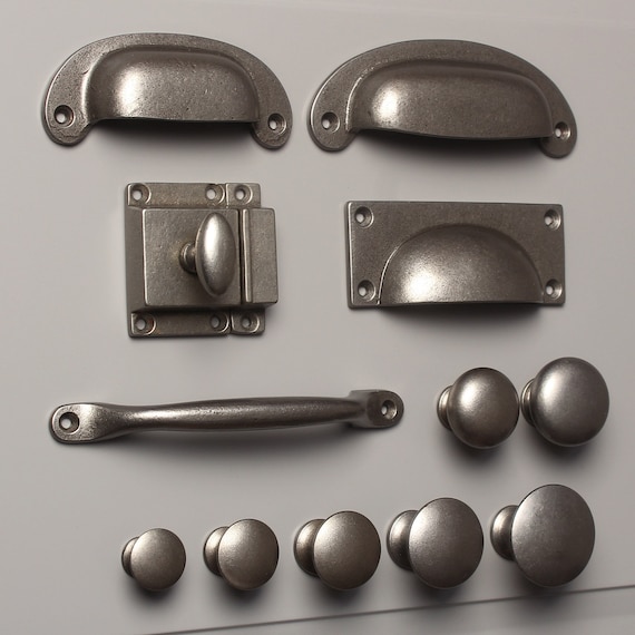 Set of 6 Mini Cast Iron Skillet Drawer Pulls Decorative Kitchen Cabinet  Knobs, 2.25 - Food 4 Less