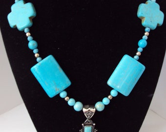 Turquoise Beaded Chunky Necklace with Silver Studded Turquoise Cross