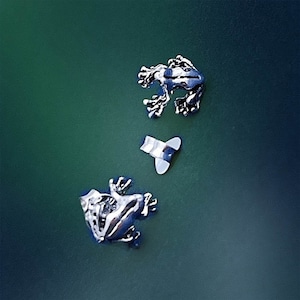 925 Solid Sterling Silver FLOG Stud Earrings/FROG Stud Earrings/Coqui Studs/Tiny Frog Stud Earrings/Sterling Silver Studs/Oxidized
