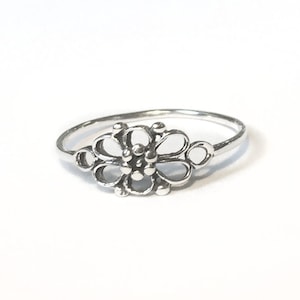 925 Solid Sterling Silver Flower Ring-Small Flower Ring-Oxidized FlowerRing-Flower Silver Ring