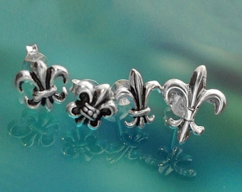 925 Solid Sterling Silver Fleur de Lys # 3 Oorbellen- Franse Sieraden midden- Oxidized- Studs