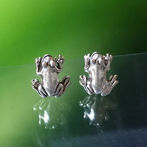 925 Solid Sterling Silver FROG Earrings/Frog Stud Earrings/Oxidized- Studs