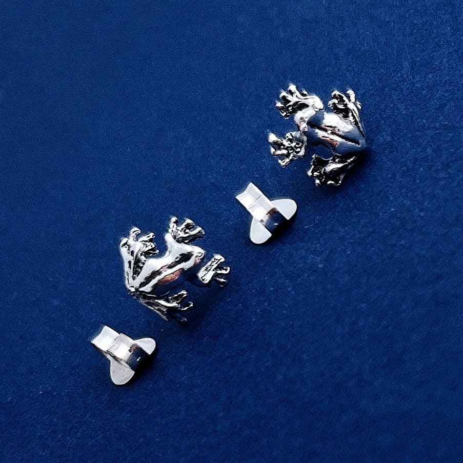 Coppia Orecchini Borchie A Rana In Acciaio Inox - Regalo VENDITORE UK
