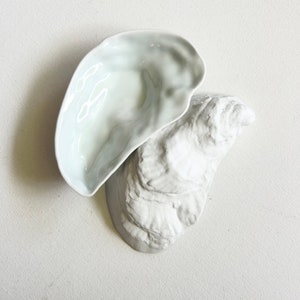 Oyster dish SET OF 2