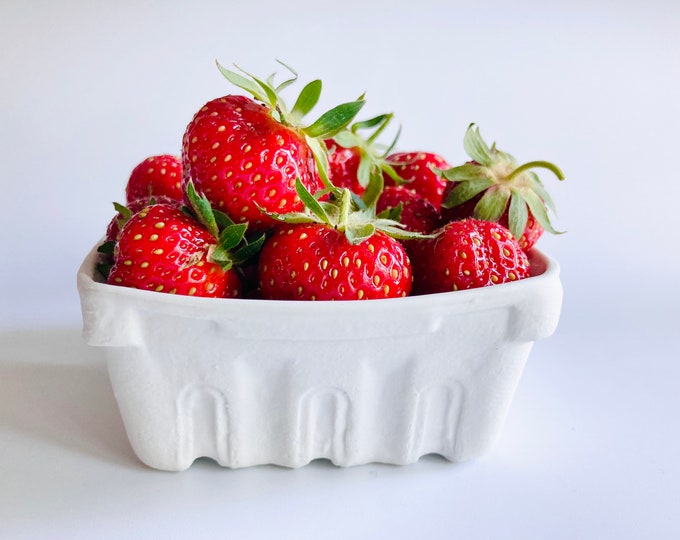 Heritage Edition White Porcelain Berry Basket- Small