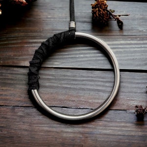 Adjustable Leather Necklace, Circle Necklace, Large Pendant, Leather Circle Necklace, Adjustable Necklace, Ring Necklace, Statement Piece