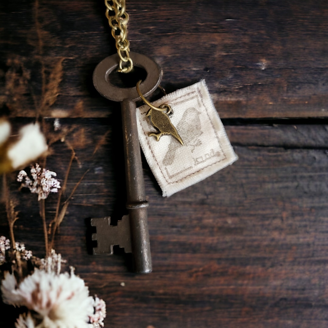 Antique Brass Key Necklace, Vintage Key Necklace, Rusty Key Necklace